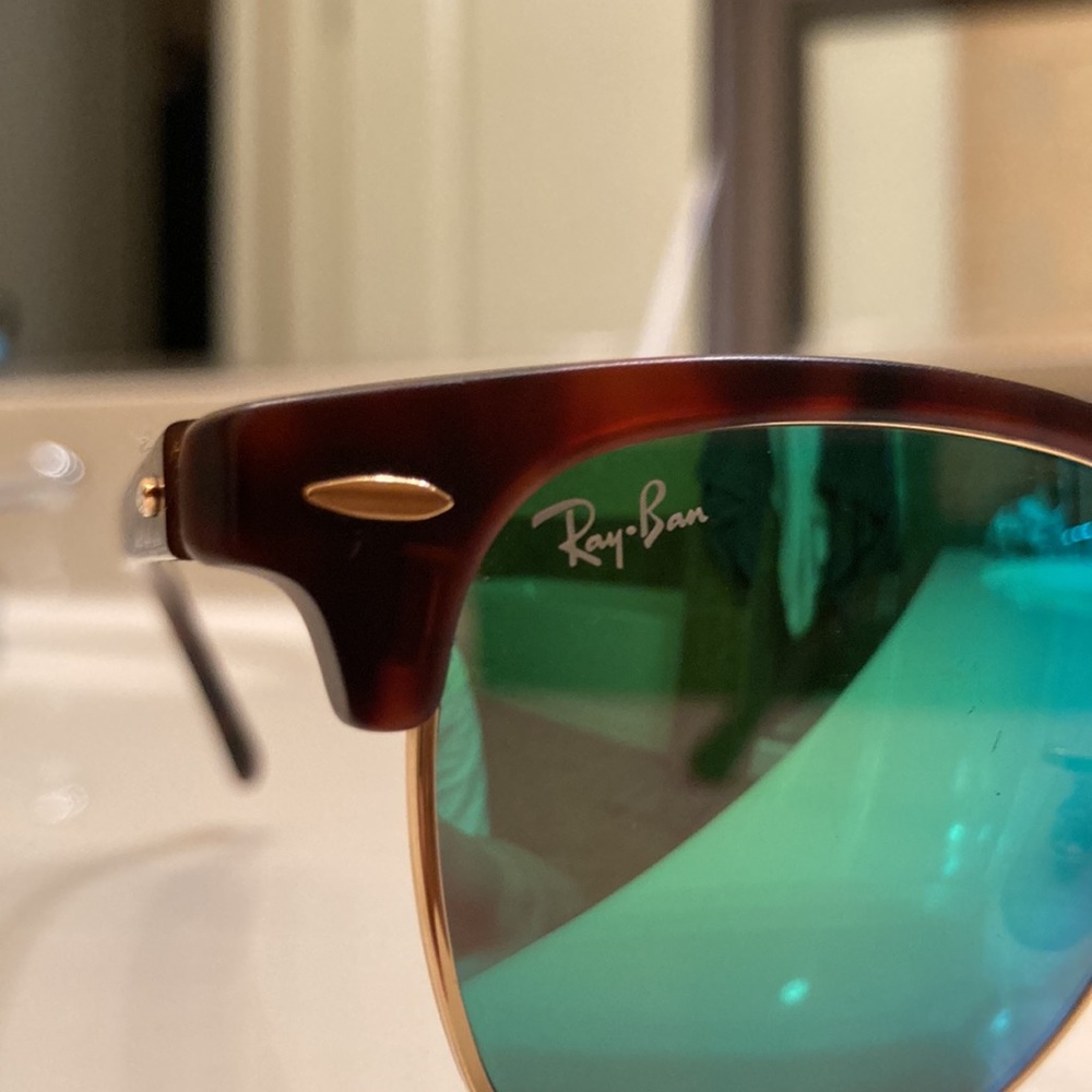 Ray-Ban Club Master Sunglasses - Picture 4 of 5